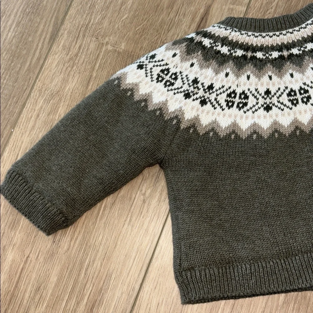 Baby Gap green and tan Sherpa-Lined Fair Isle Sweater size 3-6 months